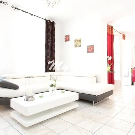 Lejlighed Appartement Charmant Pres De Cannes Avec Balcon