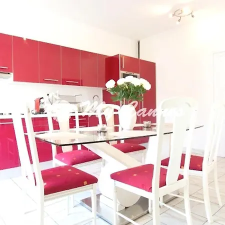 Appartement Charmant Pres De Cannes Avec Balcon Lejlighed