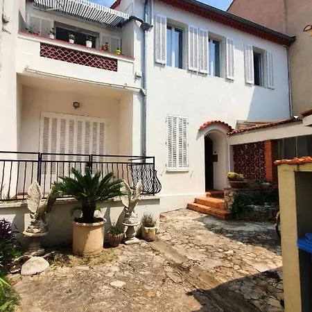 Appartement Charmant Pres De Cannes Avec Balcon Cannes